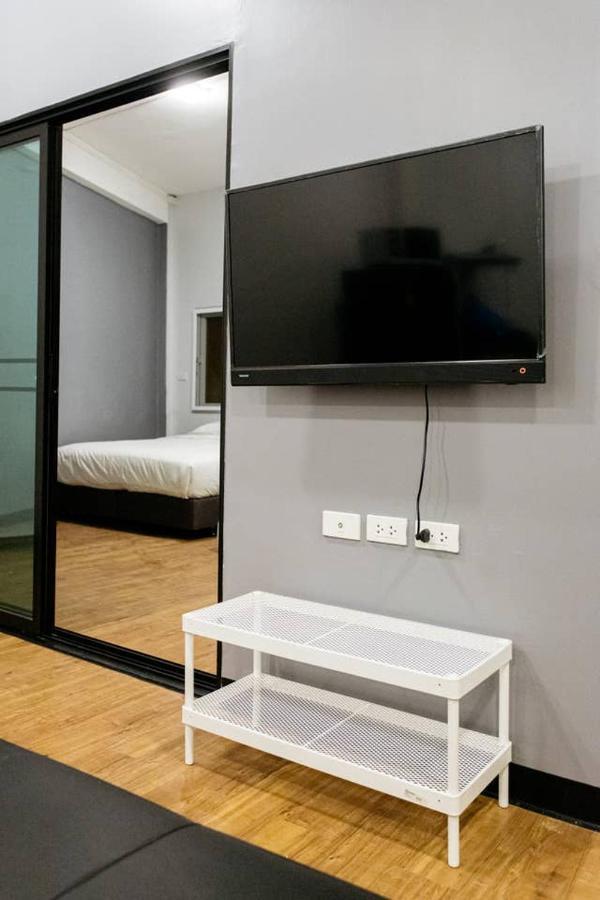 U3 Large 2 Bedroom Full Kitchen Near Bts Udomsuk Bangkok Esterno foto
