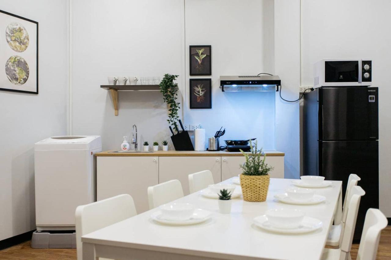 U3 Large 2 Bedroom Full Kitchen Near Bts Udomsuk Bangkok Esterno foto