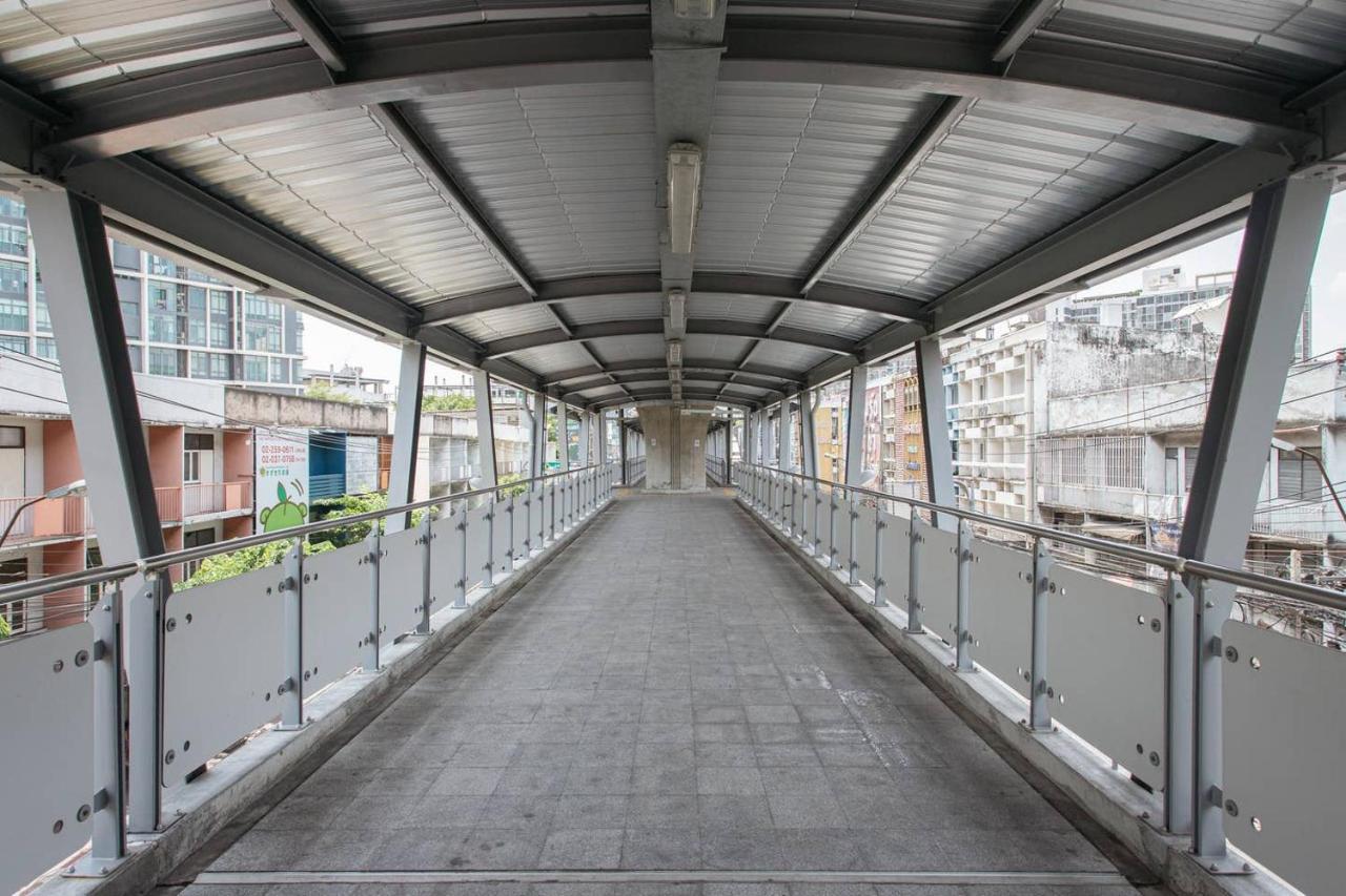 U3 Large 2 Bedroom Full Kitchen Near Bts Udomsuk Bangkok Esterno foto