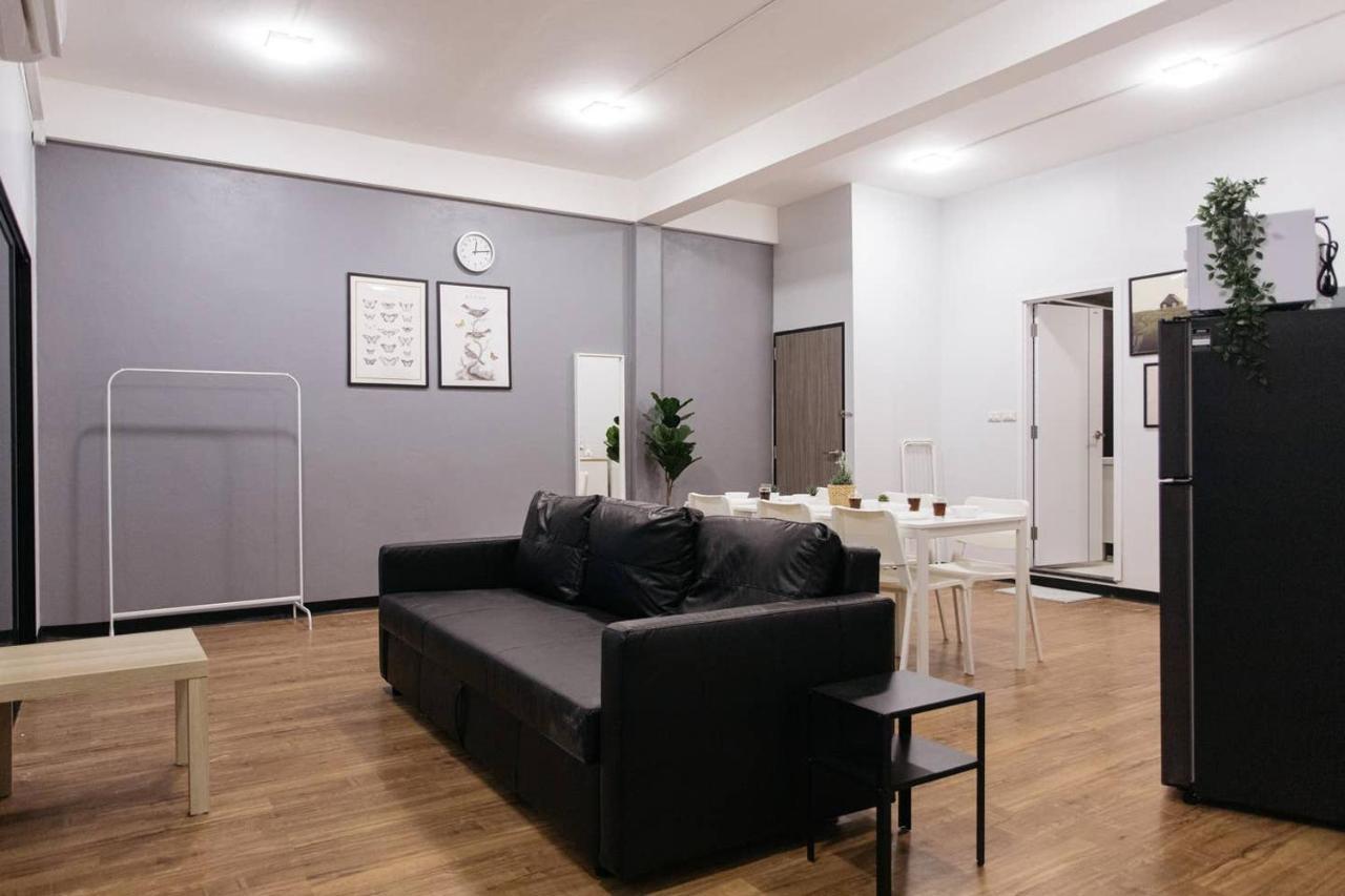 U3 Large 2 Bedroom Full Kitchen Near Bts Udomsuk Bangkok Esterno foto